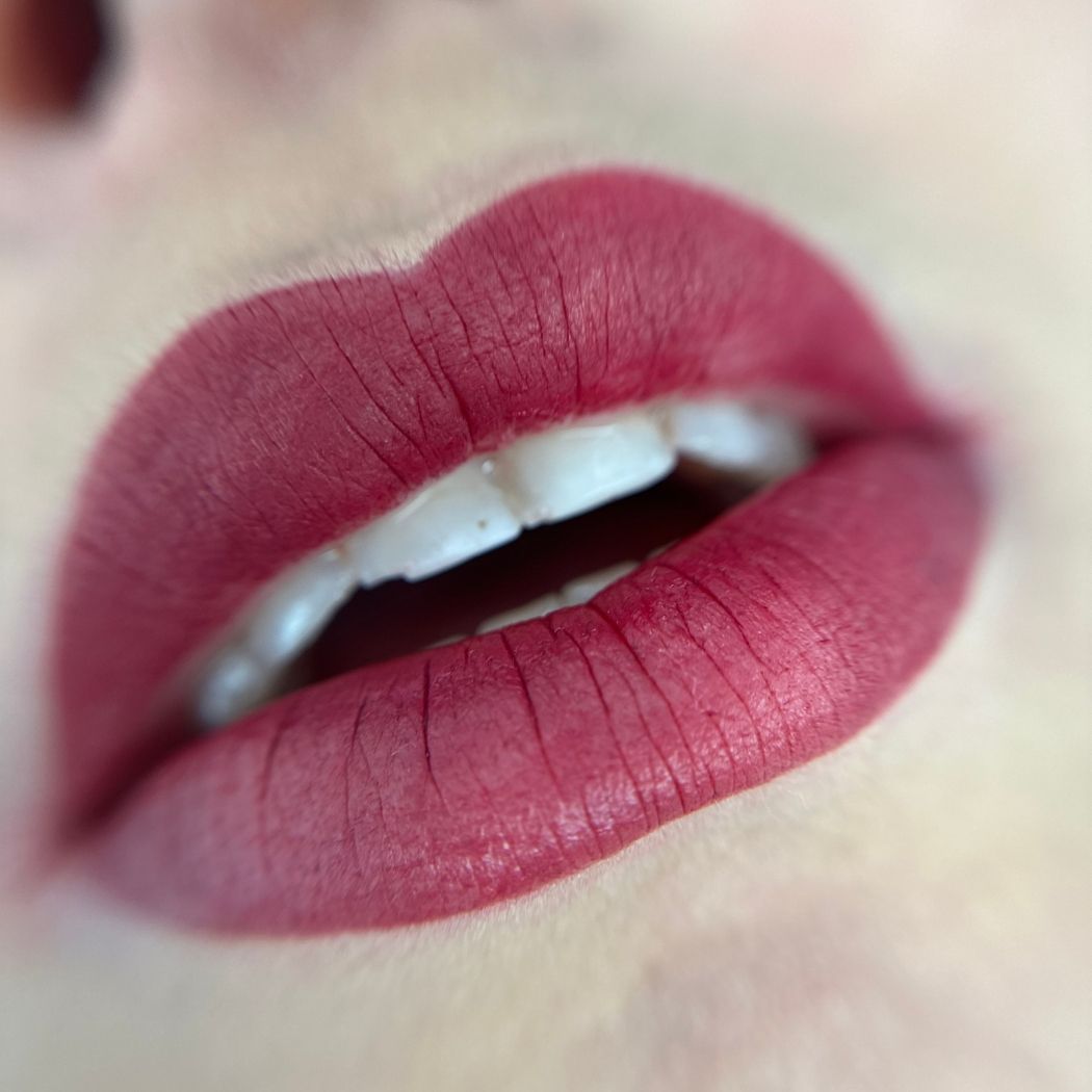 lippen permanent make up Bella Love Cosmetics